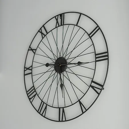 Charming And Modern With Mezzanine In Center By Renters